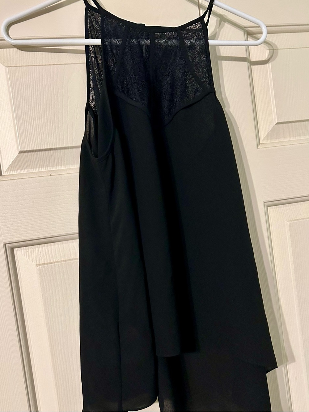 Black Lace Yoke Sleeveless Flowy Tank